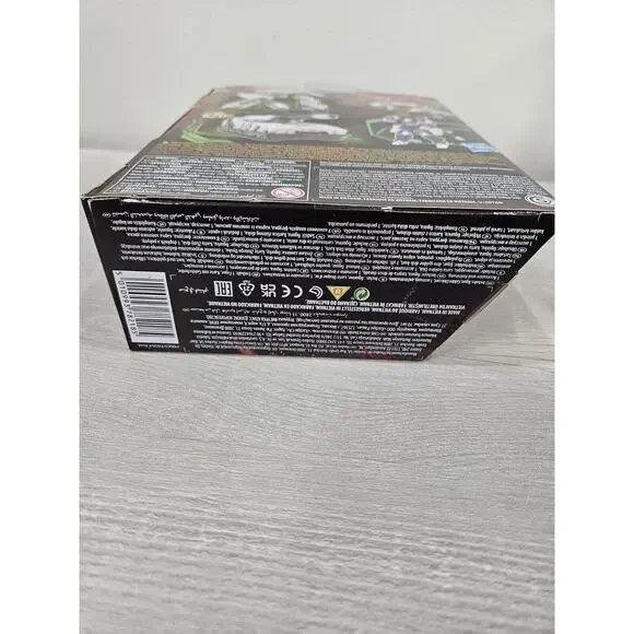 Transformers Kingdom Autobot Slammer Figure Deluxe Class Hasbro New - Picture 6 of 7